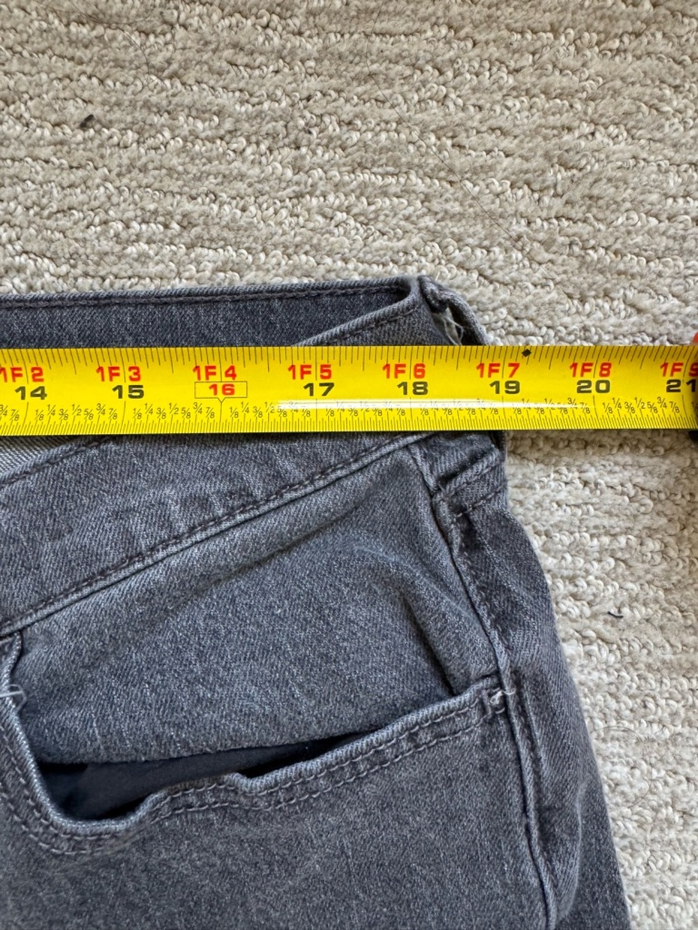 Old Navy Womens Jeans Size 14 2-Pack Mid Rise Wow Boyfriend Denim - Picture 9 of 9